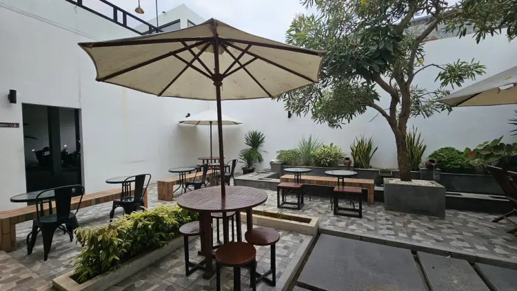 GUBUG DESA Cafe & Resto 4