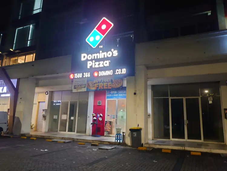 Domino's Pizza 1