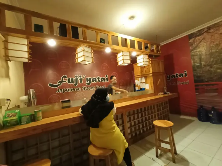 Fujiyatai Japanese Street Food Sushi 9