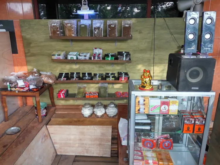 KEDAI SEMBAKO AND CAFE SRIWANGI 4