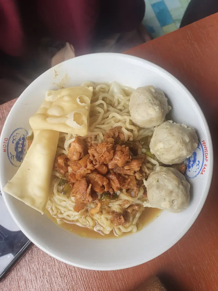 Mie Ayam Aris Tengah Sawah 1