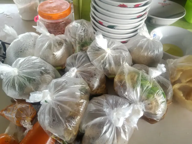 Mie Ayam Aris Tengah Sawah 3