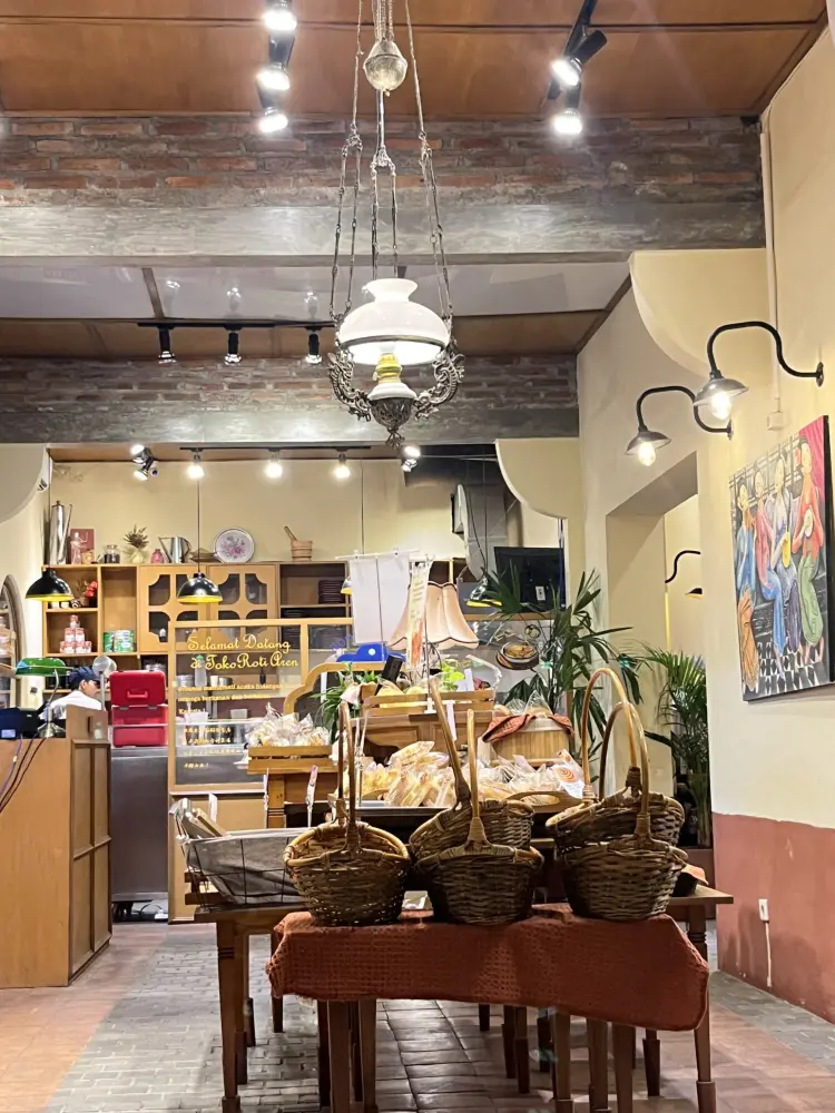 Toko Roti Aren Penumping 7