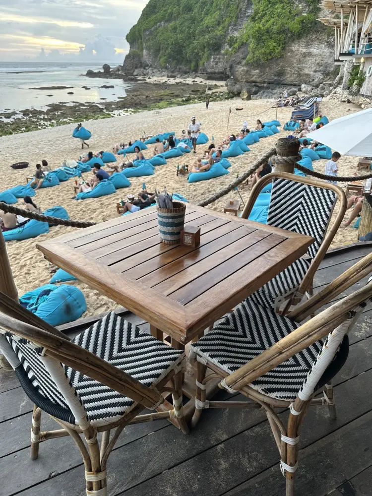 Sundays Beach Club 5