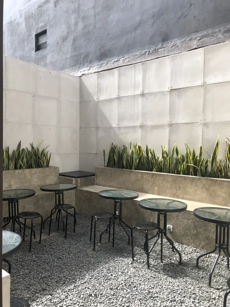 CW Coffee & Eatery 3