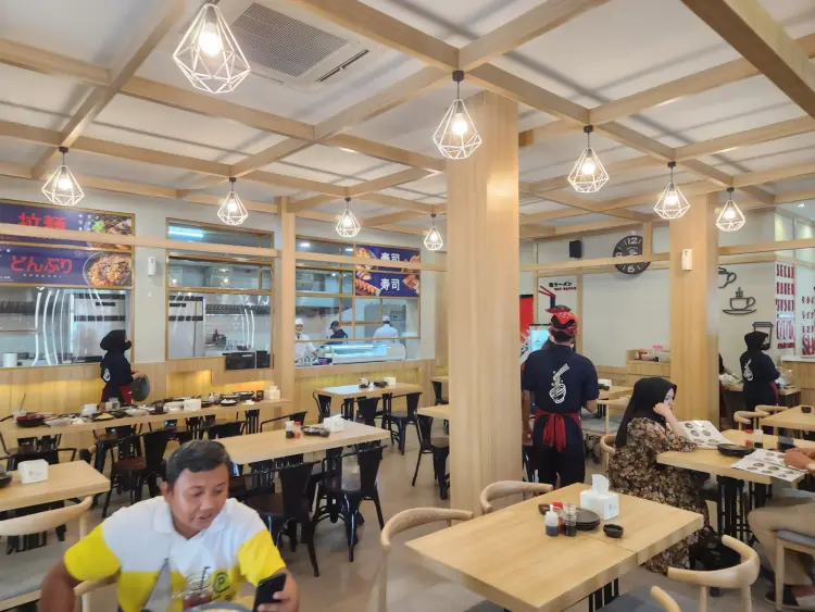 SEKAI RAMEN & SUSHI 10