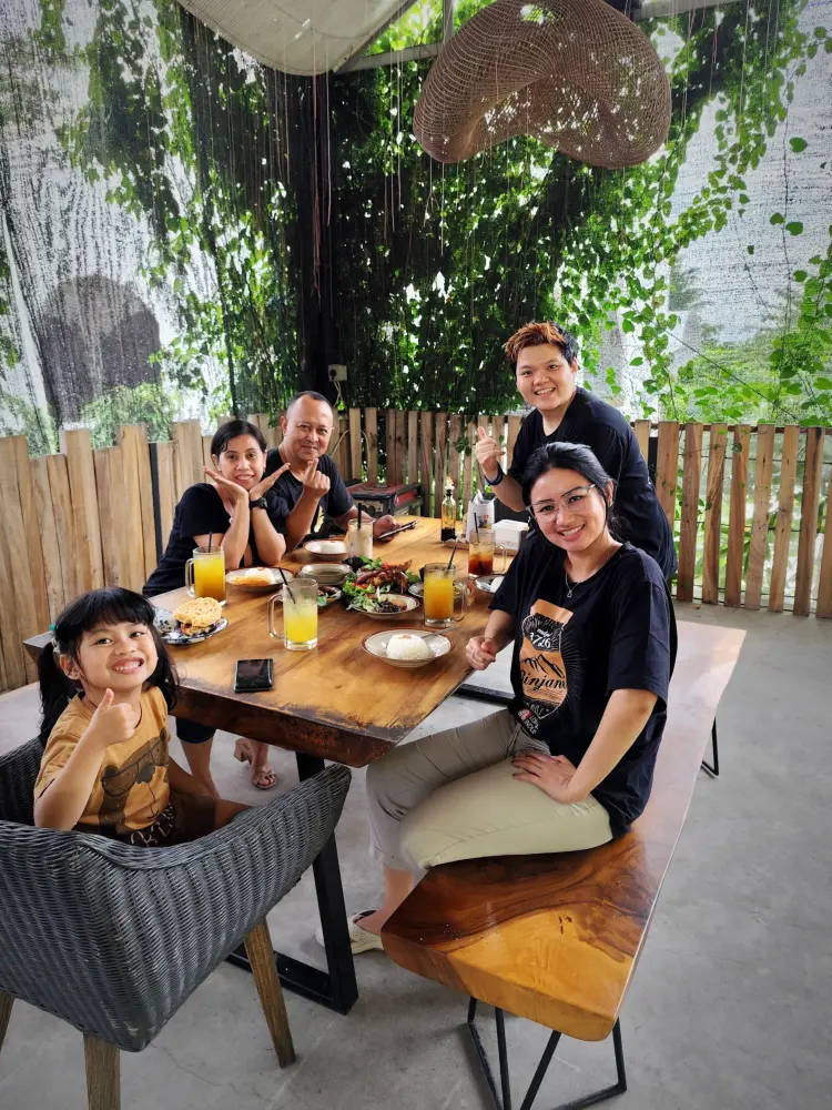 WARUNG IGA CAK ERWAN - COLOMADU 3