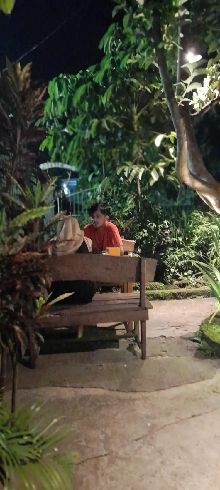 SAM HUGET Coffee Omahan 2