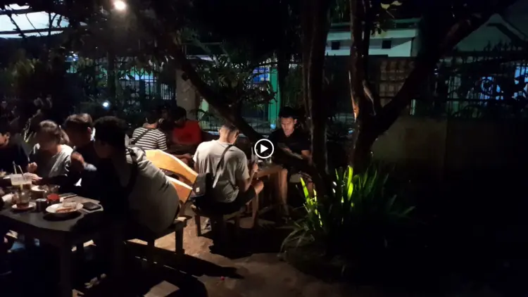 SAM HUGET Coffee Omahan 3