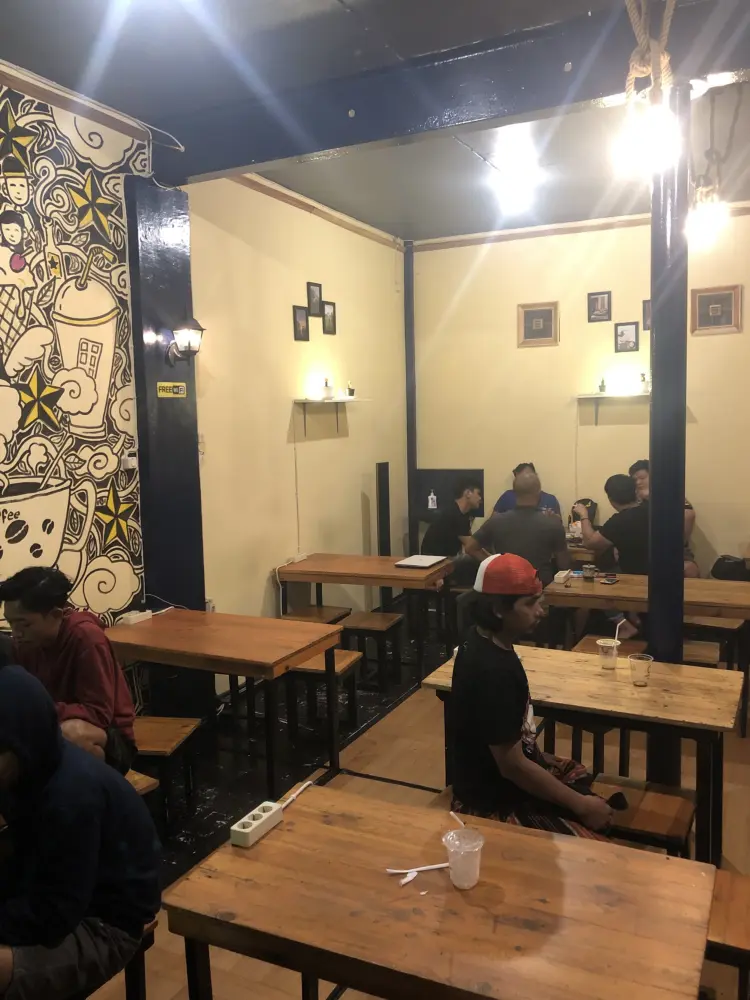 Mojopahit angkringan & coffee 3