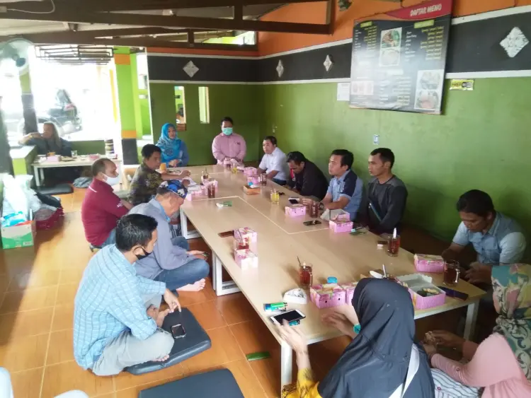 Warung Penyet Rejosari 3