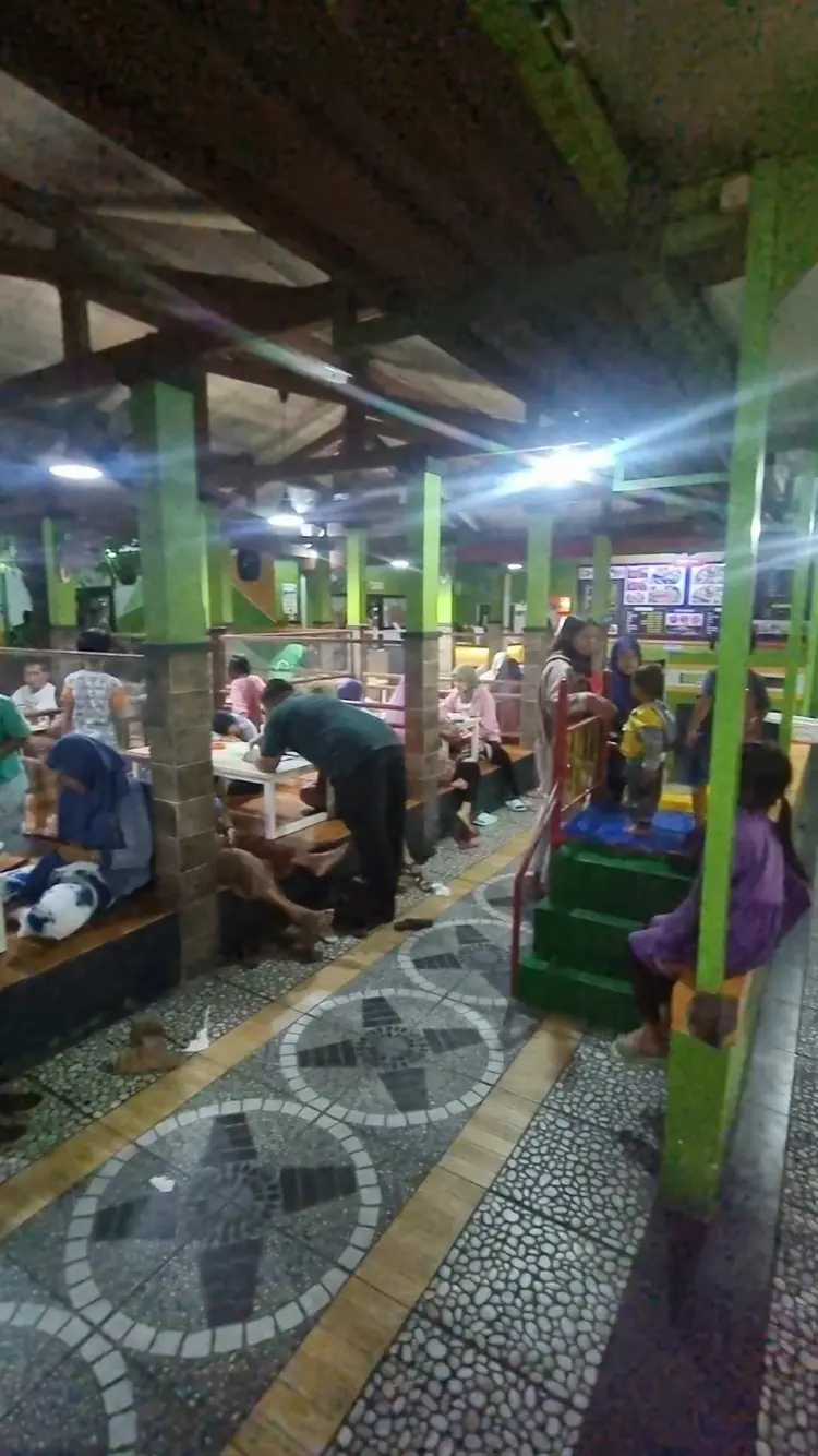 Warung Penyet Rejosari 5