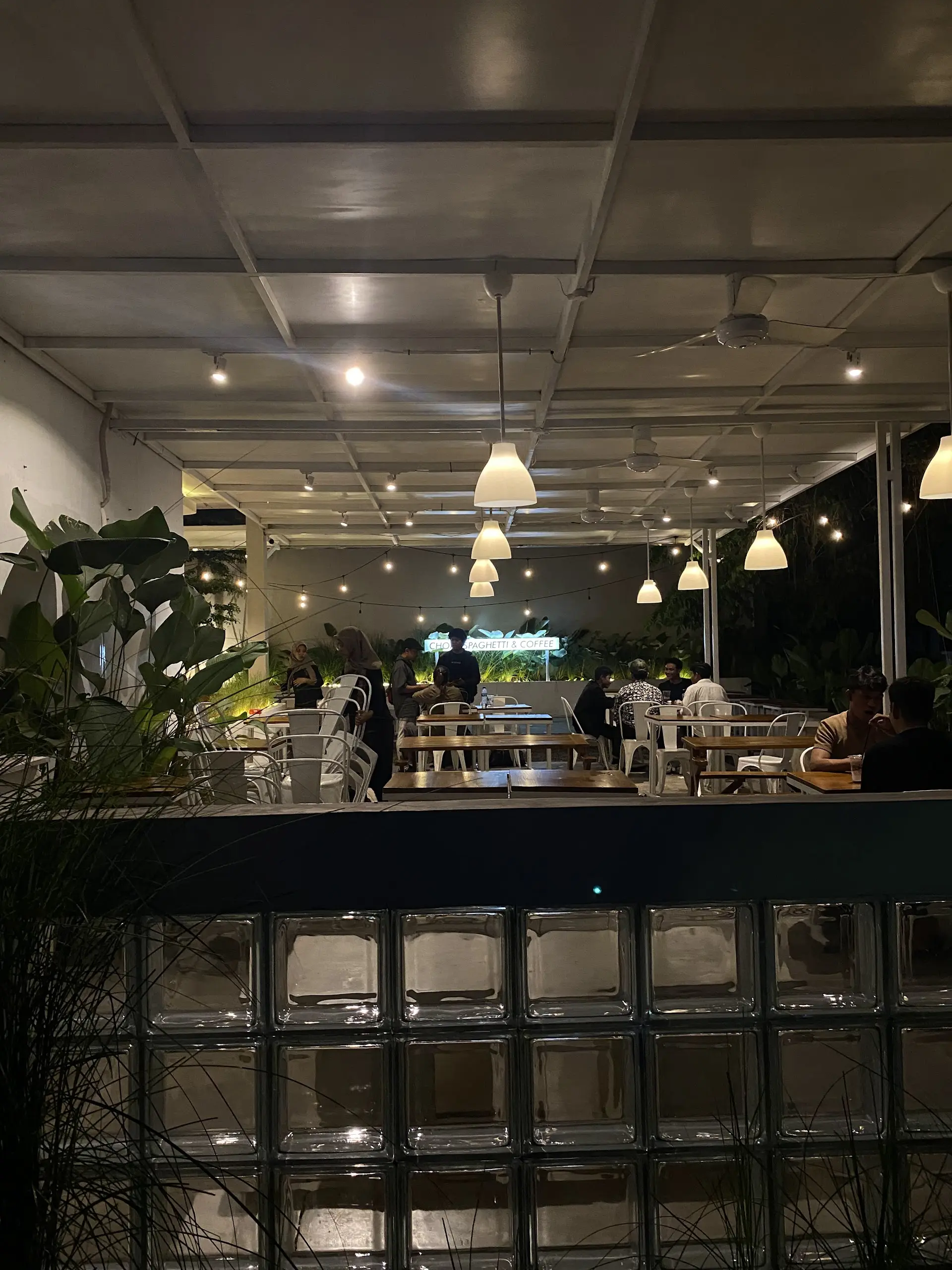 @Surabaya International Students, this pasta restaurant's deal is too good to miss! 2