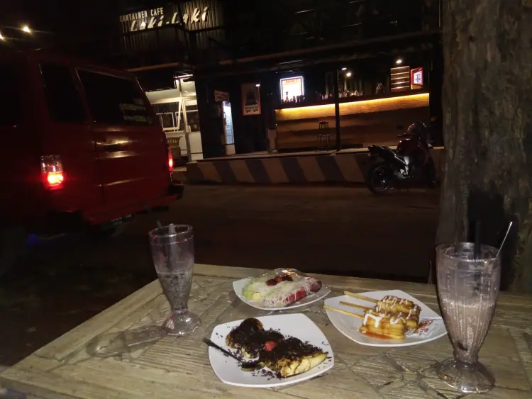 Container Cafe Laki - Laki 5