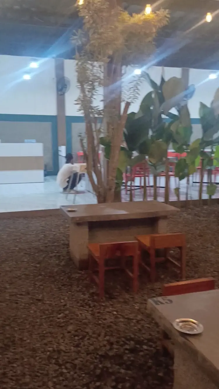 Kakatsu Cafe & Resto 3