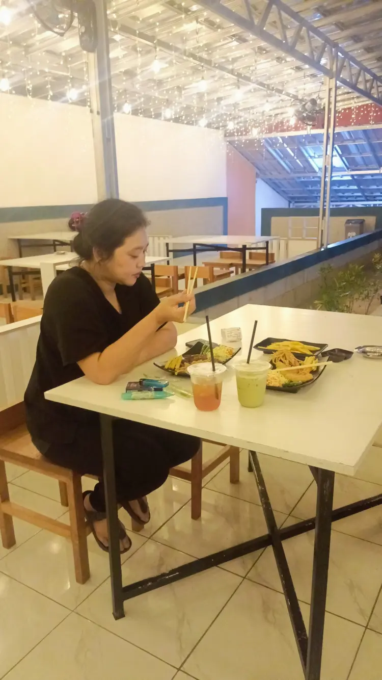 Kakatsu Cafe & Resto 2