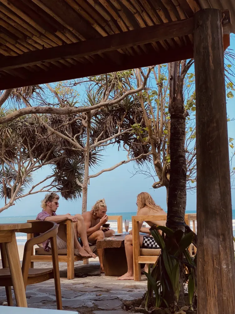 The Holy Tree Kitchen, Coffee & Surfshop 2