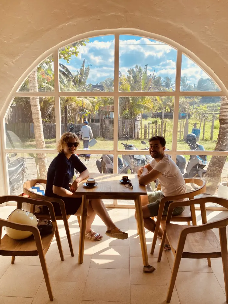 The Holy Tree Kitchen, Coffee & Surfshop 8