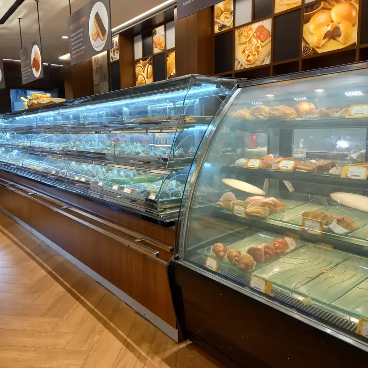 Holland Bakery Kertajaya 4