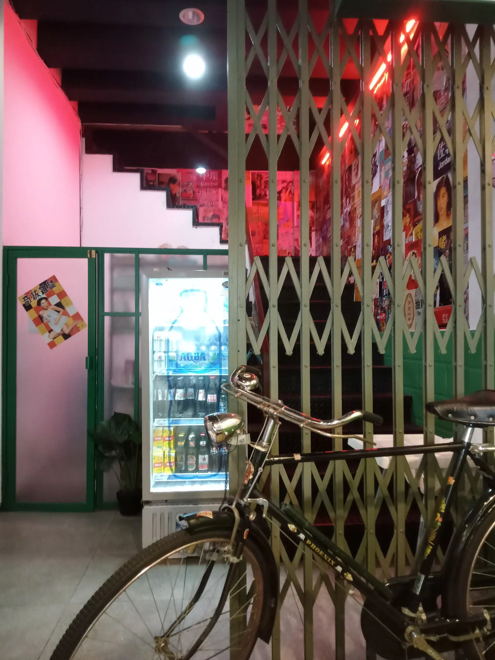 Google 4.9分，我差点就信了…泗水这家港式茶餐厅的真相 2