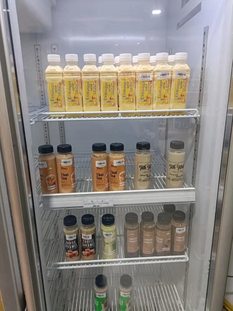 Pusat oleh oleh Nadhira Napoleon sudirman 5