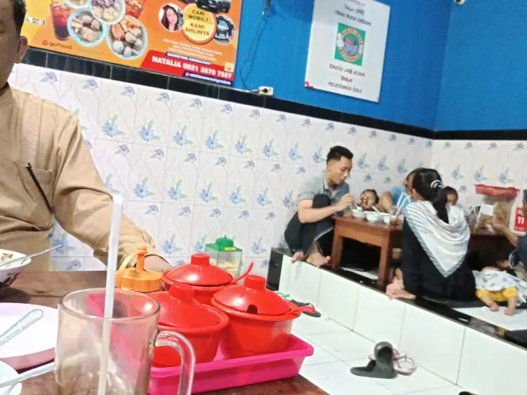 Bakso dan Mie Ayam Idola 4