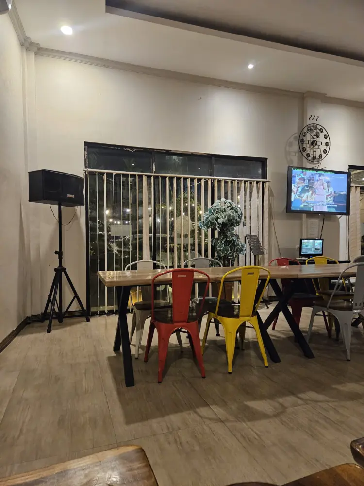 AWEH TWO FUTSAL CAFE 10