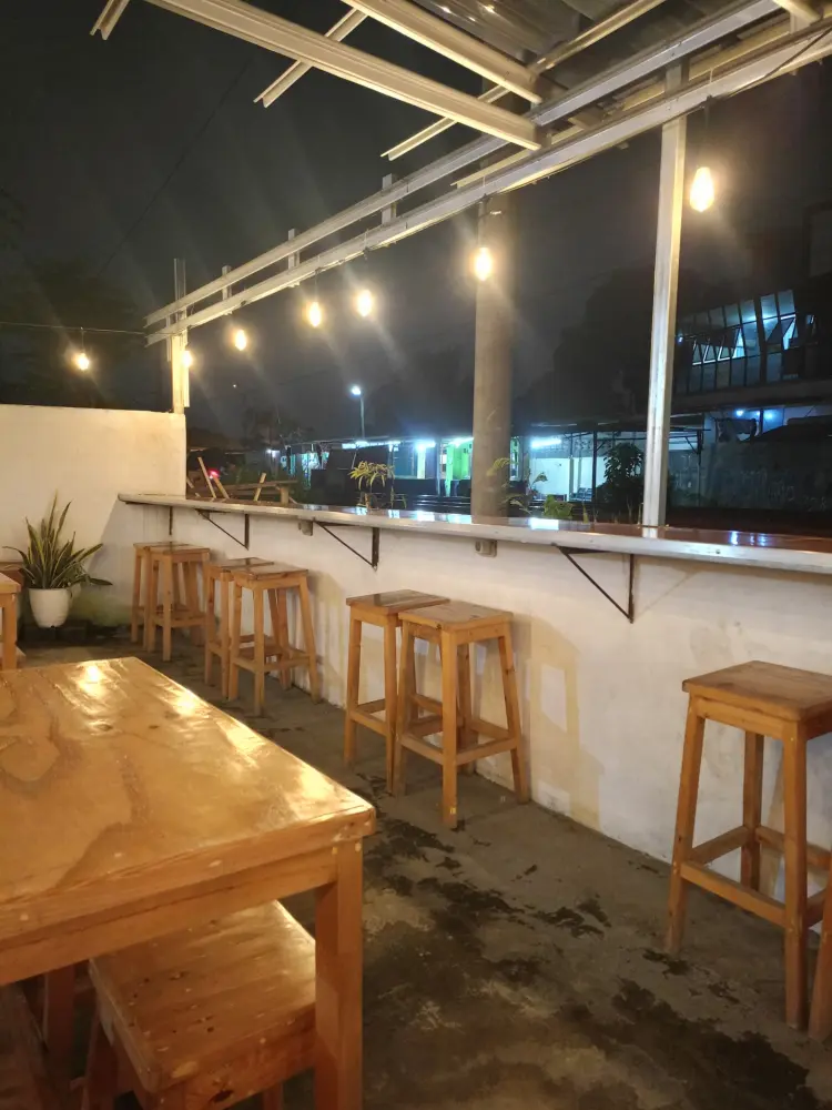 Kopi Rel Coffee House 5