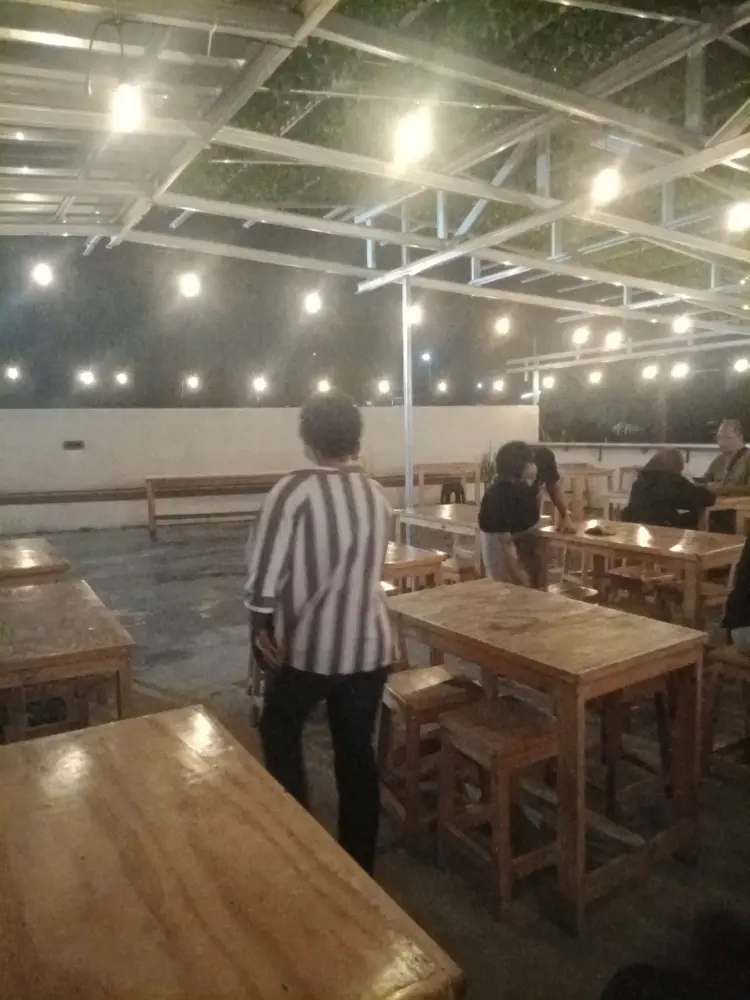 Kopi Rel Coffee House 6