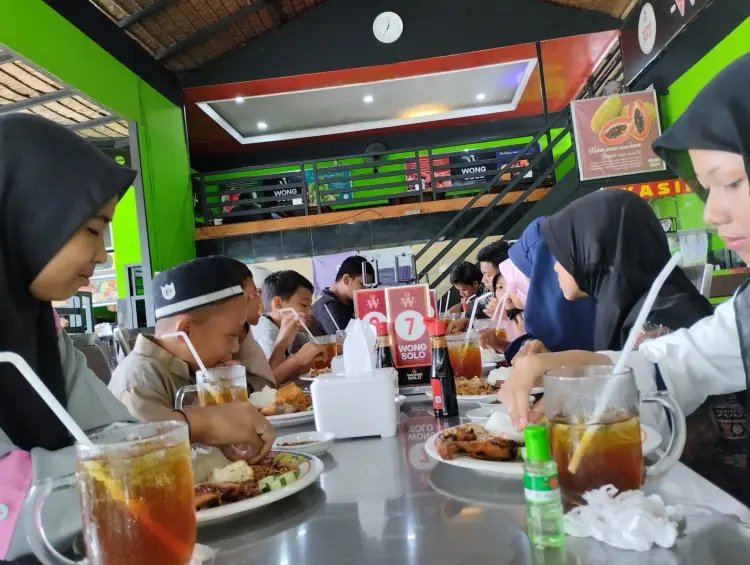 AYAM BAKAR WONG SOLO BARABAI 3