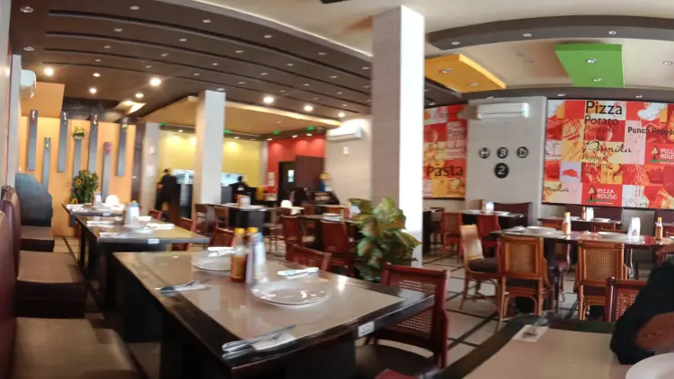 Pizza House Kisaran 4
