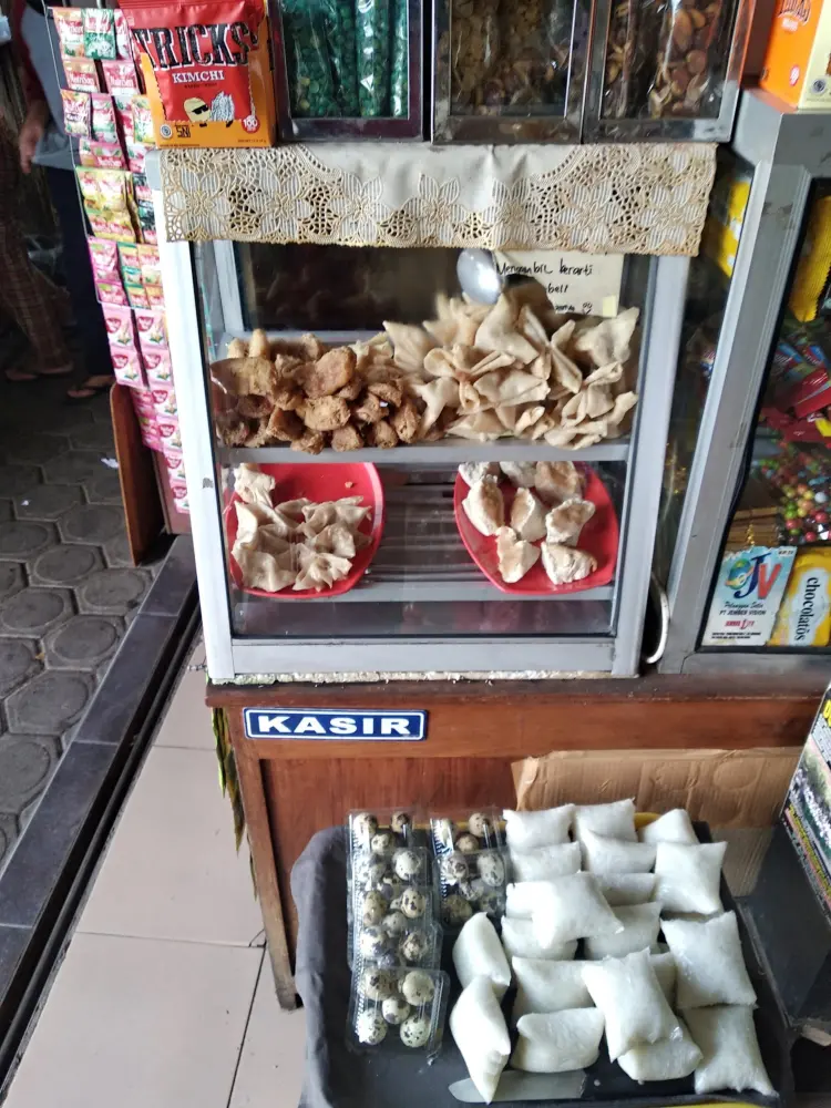 Bakso & Mie Ayam Pak Gembrot Cabang Kalisat 2