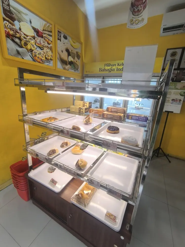 Amor Cakes and Bakery Cibinong 6
