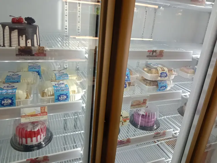 Amor Cakes and Bakery Cibinong 8