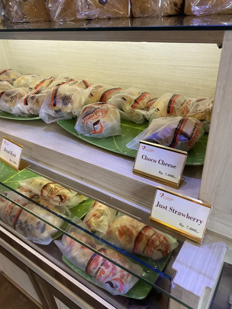 面包6k印尼盾起?这家店凭什么比商场里的还好吃?