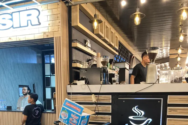 Coffee Hitam Putih 8