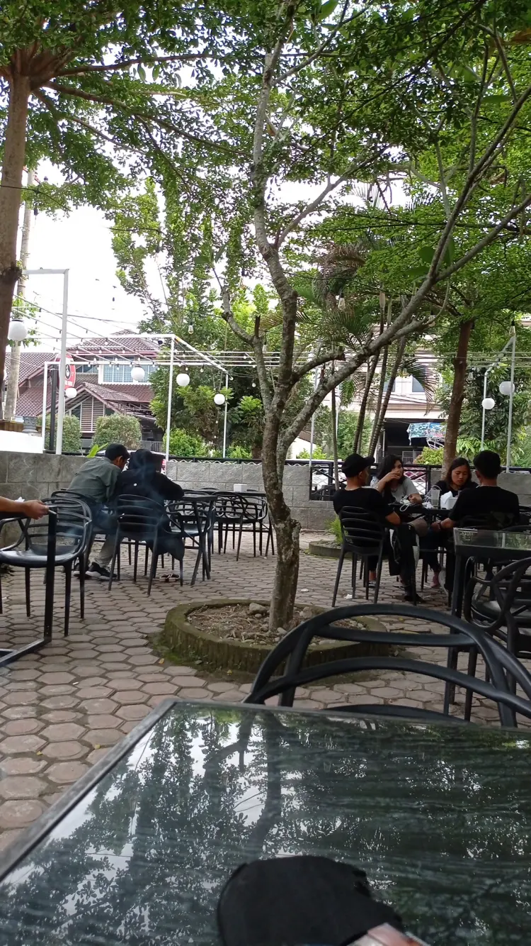 Coffee Hitam Putih 4