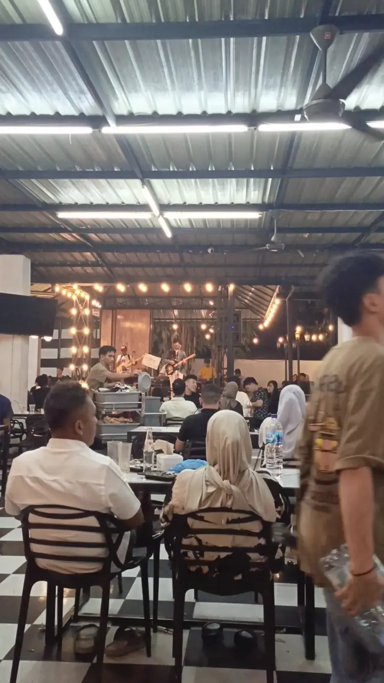 Coffee Hitam Putih 2