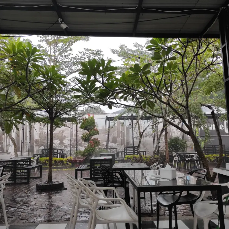 Coffee Hitam Putih 7