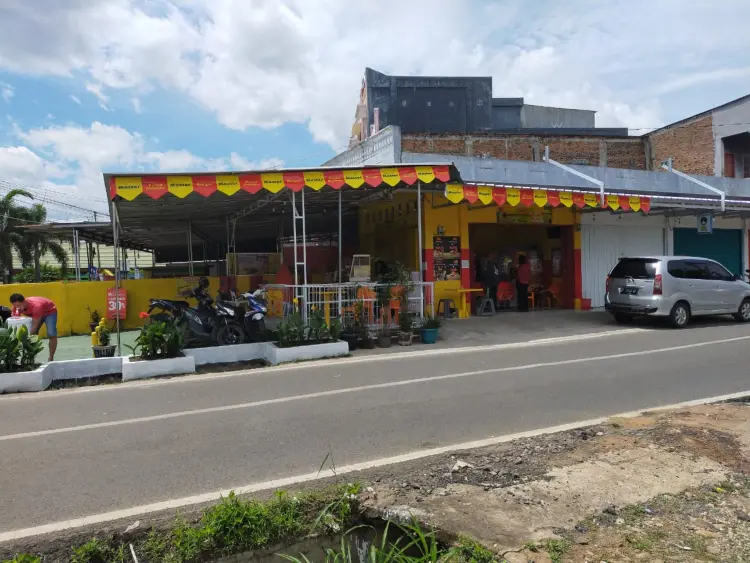 Master Fried Chicken & Burger Kayu Manis 1