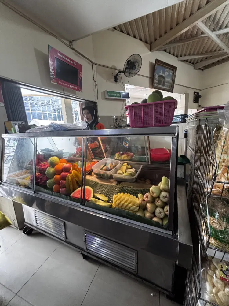 Rumah Makan Kapau HJ. Uni Emi 5