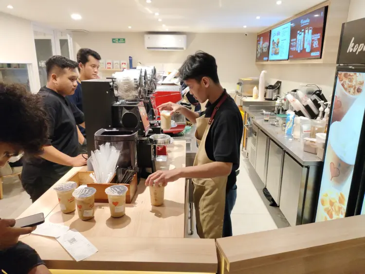 Kopi Kenangan - Urban Hub Palmerah 10