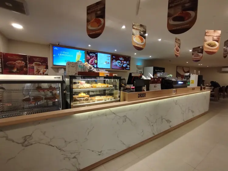 Kopi Kenangan - Urban Hub Palmerah 9