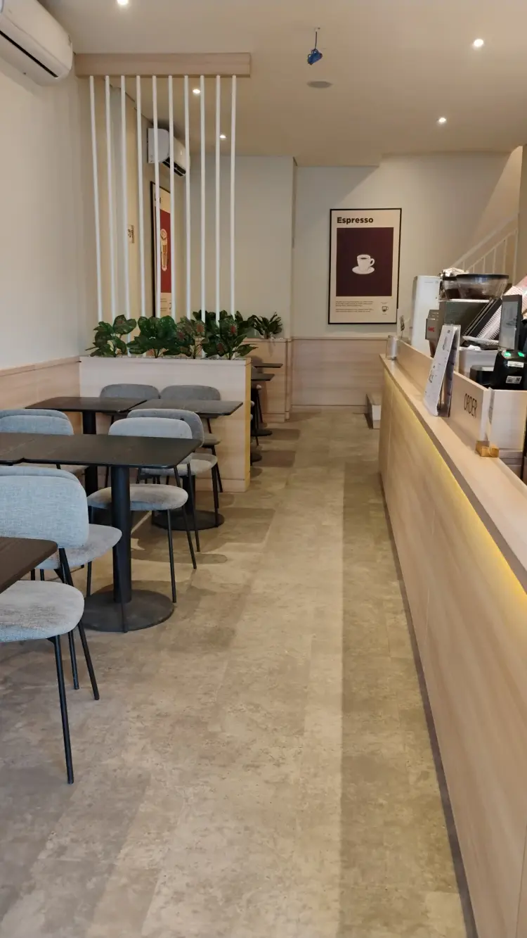 Kopi Kenangan - Ruko Urip Sumoharjo Makassar 2