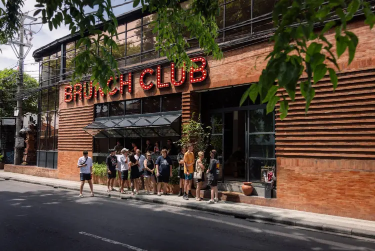 Brunch Club Legian 1