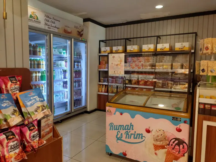 Lapis Kukus Pahlawan Diponegoro - Oleh oleh khas Surabaya 3