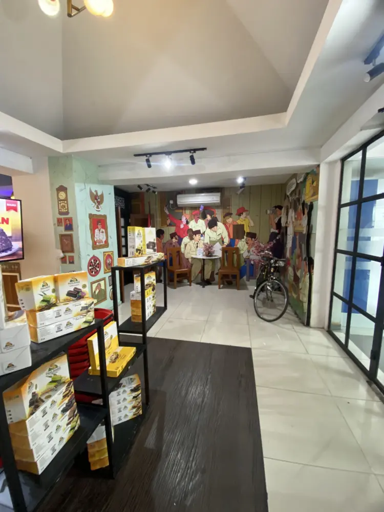 Lapis Kukus Pahlawan Diponegoro - Oleh oleh khas Surabaya 2