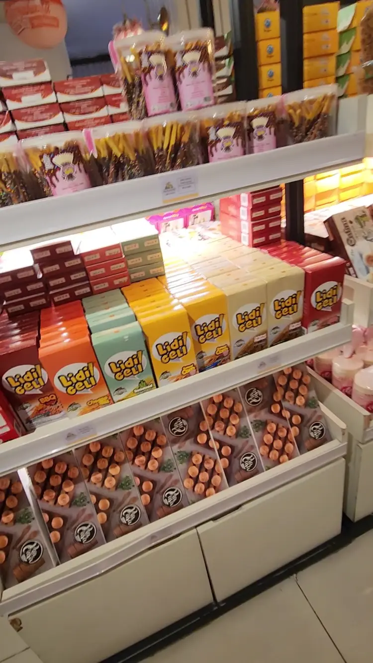 Lapis Kukus Pahlawan Diponegoro - Oleh oleh khas Surabaya 4