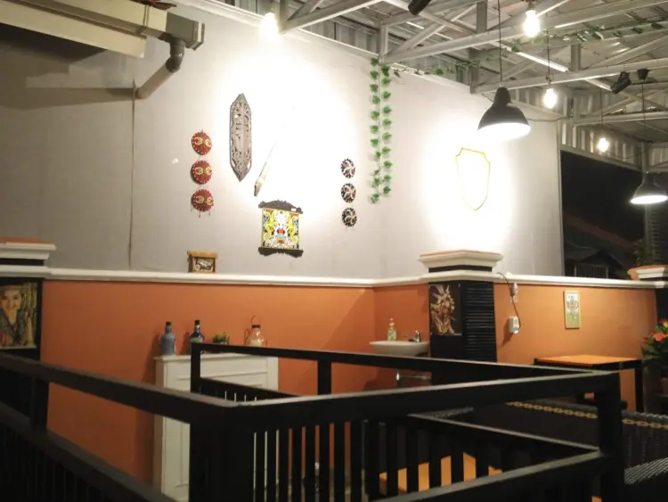 Cafe Borneo 1