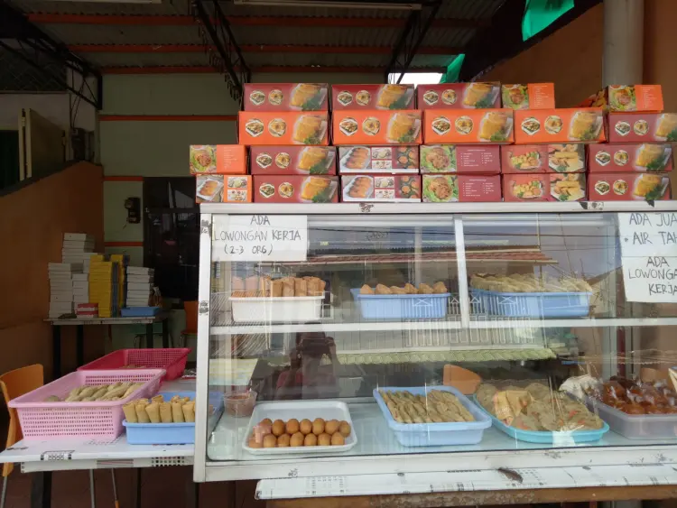 Jalangkote & Lumpia Lasinrang - Monginsidi 4